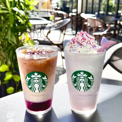 ▲左起：「脆糖紫紅薯燕麥瑪奇朵」中杯170元、大杯185元、特大杯200元，7月8日開喝「繽紛紫紅薯奶霜星冰樂」中杯170元、大杯190元、特大杯210元。（圖／記者蕭涵云攝）