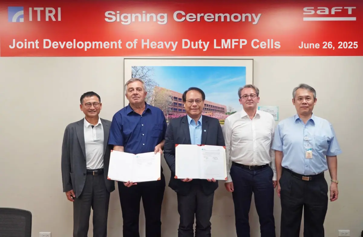 ▲工研院與全球電池技術領導廠商法國Saft公司強強聯手，法國Saft公司技術長Dr. Nechev日前拜訪工研院，並在雙方正式簽署合作協議。（圖／工研院提供）