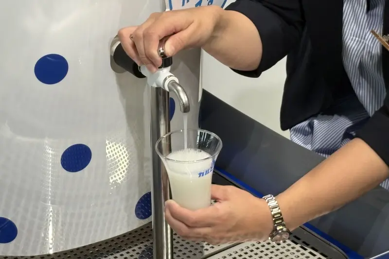 ▲日本飲料大廠「朝日飲料公司」（アサヒ飲料株式会社）宣布進行「可爾必思水龍頭」（カルピスじゃぐち）實驗。（圖／翻攝自日本食品產業新聞社）