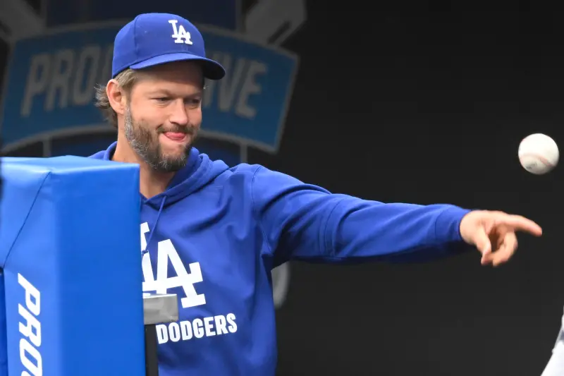 ▲柯蕭達成3000K里程碑外，與妻子艾倫長年投入慈善組織Kershaw Challenge，每年募得數百萬美元善款，實現援助非洲夢想，場內場外皆展現傳奇球星的影響力。（圖／路透／達志影像）