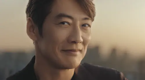 反町隆史、松嶋菜菜子51歲夫妻驚喜同框！廣告拍成偶像劇甜到蛀牙
