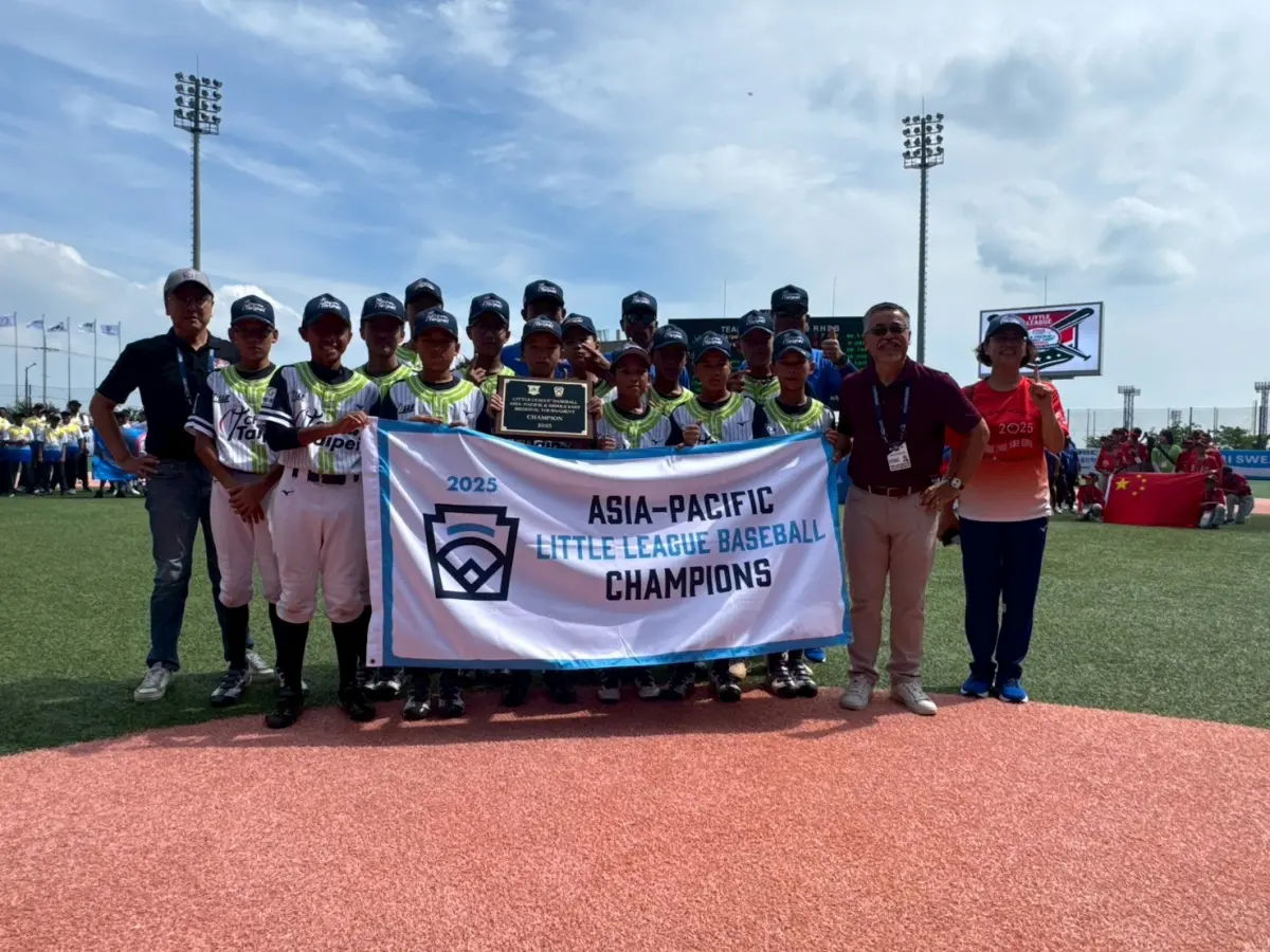 ▲今（3）日在韓國華城舉行的世界少棒聯盟(LLB)少棒組 (Major Division) 賽事，臺灣代表臺北市東園國小以2：0擊敗韓國順利獲得前進世界賽的資格。（圖／TLLB台灣世界少棒聯盟提供）