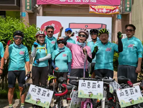 「妃妃鐵馬」前進罷區騎宣 分進合擊凝聚民意力量