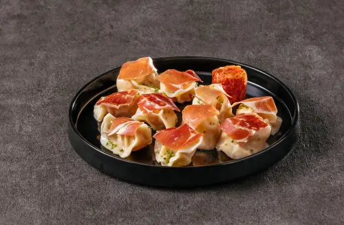 「媽媽的水餃」是許多老顧客到ONCOR 必點的招牌菜。(圖/ONCOR 提供) ▲「媽媽的水餃」是許多老顧客到ONCOR 必點的招牌菜。(圖/ONCOR 提供)