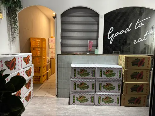 ▲木瓜冰沙大爆紅，店家一天就得用掉近15箱木瓜。（圖／穀壹綠豆沙專門店臉書粉專）