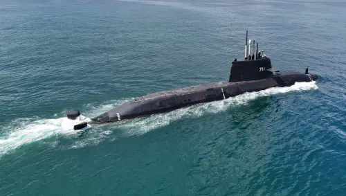 海鯤號9月底前未完成海試恐跳票　海軍證實：尚未「淺水潛航」

