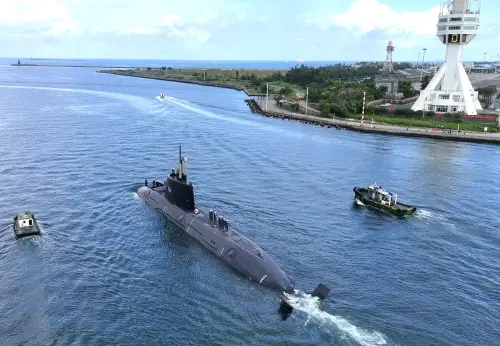 「海鯤號」潛艦交艦期程跳票？顧立雄：11月完成有很大挑戰
