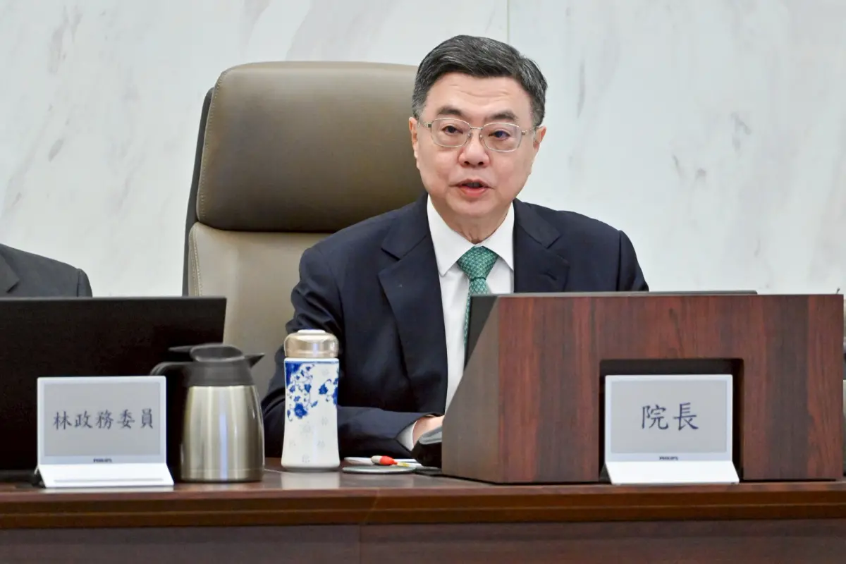 ▲卓榮泰今日主持治安會報，提及罷免與公投將至，指示檢警調保障合法、取締非法，並積極防堵黑道及境外勢力介入。（圖／行政院提供）