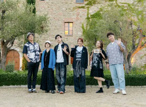 ▲《嗨！營業中》團隊出發歐洲出任務，左起姚元浩、白安、包偉銘、莎莎、吳映潔、郭泓志。（圖：好看娛樂）