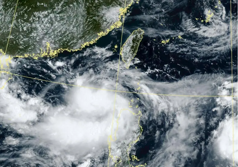 丹娜絲颱風3條路線差很大！影響2大關鍵曝光　這路徑台灣風雨最大