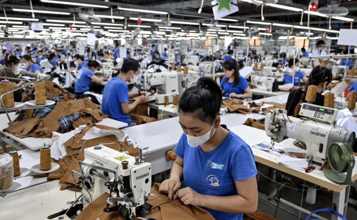 ▲美國總統川普日前宣佈最新對等關稅，東南亞各國預料將受衝擊。（圖／翻攝自X）