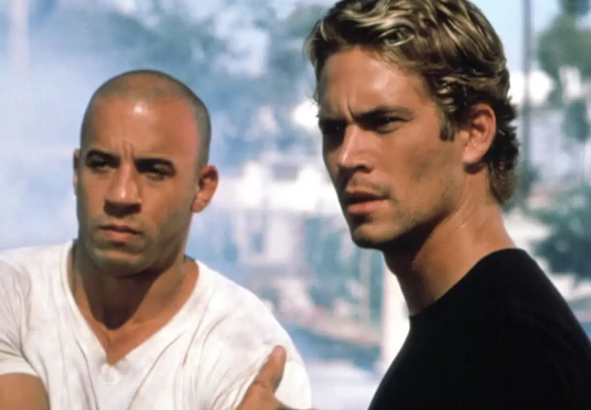 ▲《玩命關頭》系列將要完結，馮迪索（左）宣布保羅沃克（右）的角色會在回歸，粉絲心中卻是五味雜陳，一方面很想念這個人物，另一方面卻又不樂見馮迪索繼續消費已故的保羅沃克。（圖／摘自IMDb）