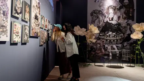 ▲ 《漫畫便當店》打造融合閱讀、選物與沉浸體驗的全新參觀模式。(圖/高市府文化局提供) ▲ 《漫畫便當店》打造融合閱讀、選物與沉浸體驗的全新參觀模式。(圖/高市府文化局提供)