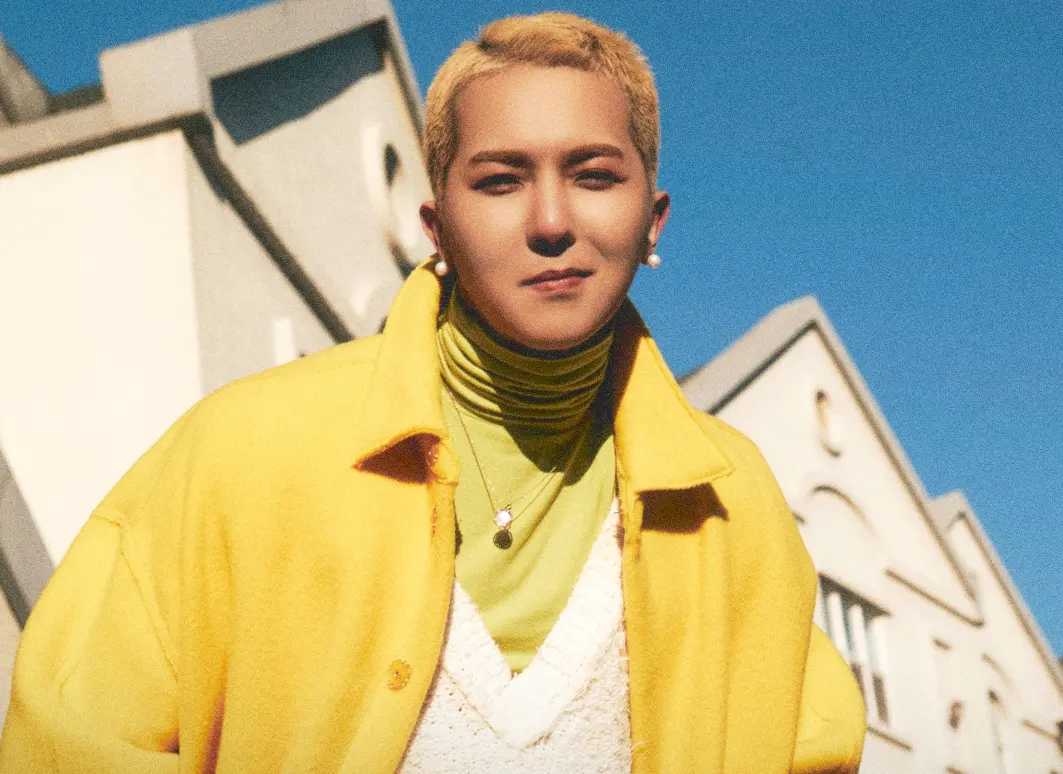 ▲宋旻浩（如圖）在去年12月退伍前夕，遭爆當兵狂請假，甚至還出國玩，引發大量爭議。時隔多個月後，宋旻浩竟驚傳上個月出車禍，韓媒也透露他的情況。（圖／WINNER FB）