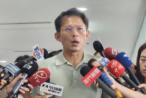 小草恐嚇檢察官遭羈押 律師轟黃國昌煽動情緒:該道歉