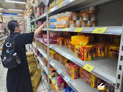 ▲颱風,超市,賣場,採買(圖/記者吳翊緁攝)