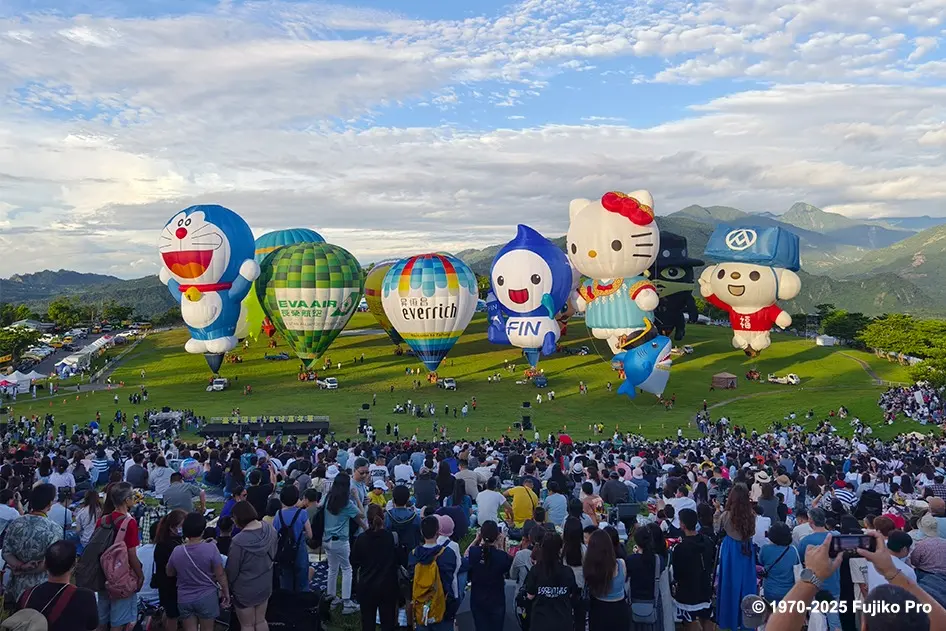 ▲「2025臺灣國際熱氣球嘉年華」今（5）天登場，預計至8月21日，今年邀請「哆啦A夢」造型熱氣球登場，還有無人機展演與熱氣球光雕音樂會。但因颱風影響，明天7/6整日活動取消。（圖／取自台灣國際熱氣球嘉年華臉書）