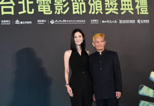 ▲楊采妮（左）曾與張之亮（右）合作過電影《自梳》，驚覺已是28年前的事。（圖／記者林柏年攝）