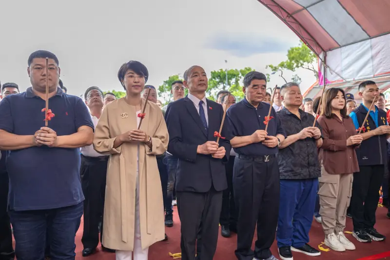 ▲韓國瑜今出席「2025全國城隍聯誼大會師」時,再喊「一寸光陰一寸金,罷免原來發神經」。(圖/南投縣政府提供,2025.07.05)