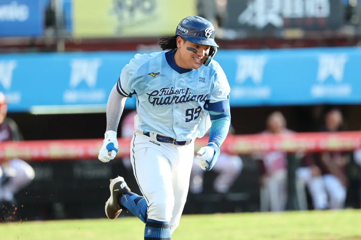 ▲富邦悍將主砲張育成，昨日敲出單場5支安打，是他職業生涯新高。（圖／富邦悍將提供）