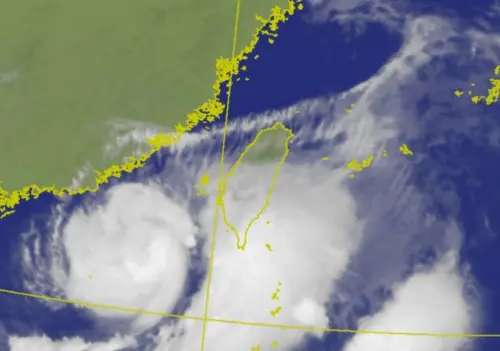 丹娜絲「最強之姿」衝進台海！首當其衝地區是它　颱風影響到這時
