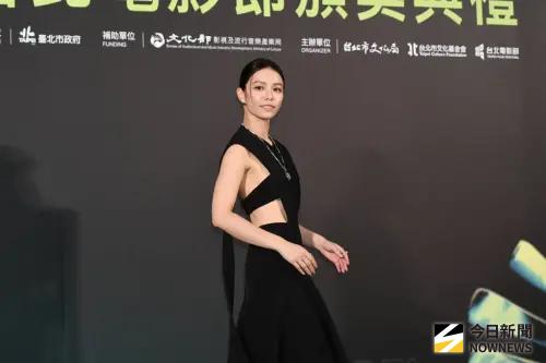 ▲宋芸樺黑色大膽露背禮服,驚艷紅毯。(圖/NOWNEWS攝影中心) ▲宋芸樺黑色大膽露背禮服,驚艷紅毯。(圖/NOWNEWS攝影中心)