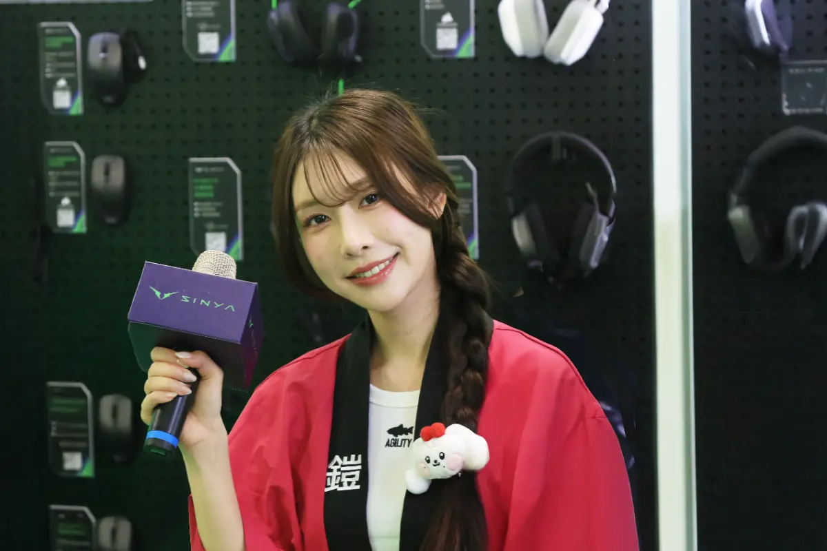 ▲欣亞數位台北八德旗艦店日前開幕，多位人氣一日店長到場盛況空前。（圖／欣亞數位）