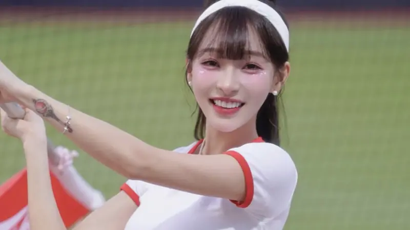 ▲林襄（如圖）今遭週刊爆料與經紀人莉奈鬧翻，目前幾乎是被冷凍的狀態。而曾是流量密碼的她，在今年啦啦隊員前十大人氣排行榜中，僅排名第六，輸給李多慧、李雅英、南珉貞、邊荷律、李珠珢等韓籍啦啦隊員。（圖／翻攝自林襄IG）