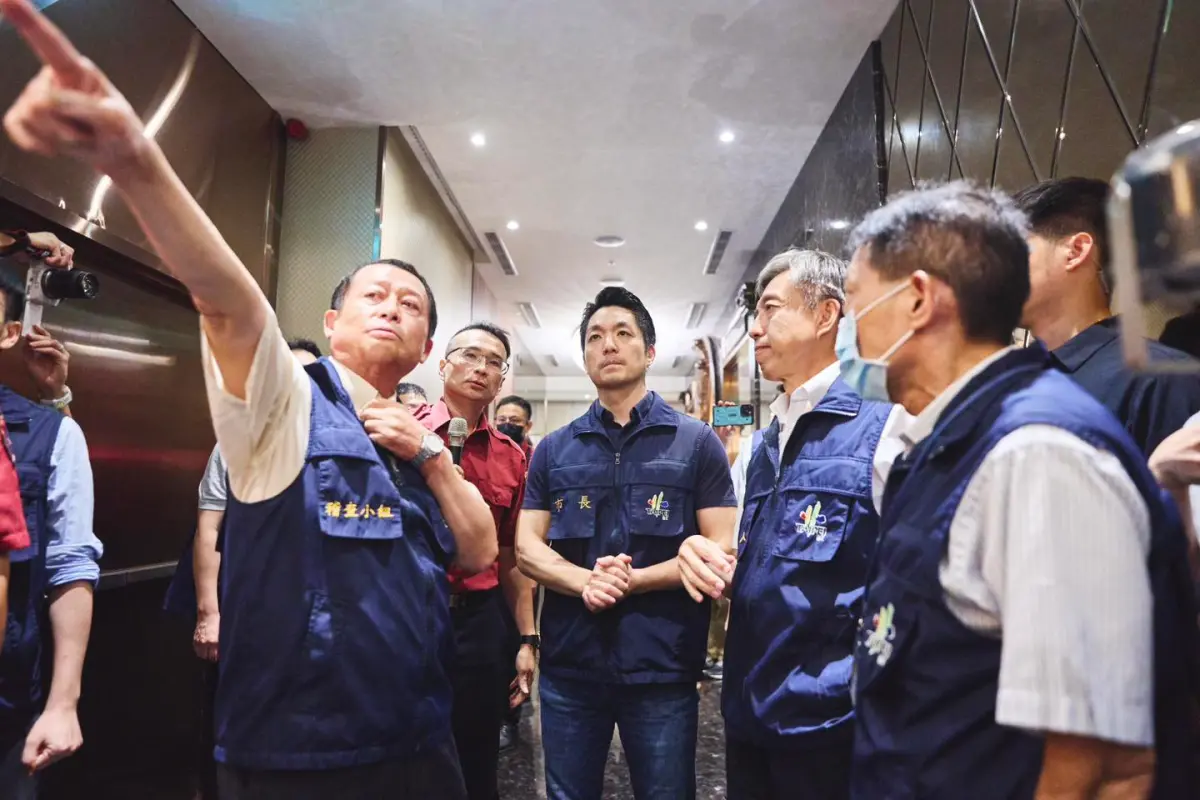 ▲台北市今正常上班上課，蔣萬安臉書被灌爆。（圖／翻攝蔣萬安臉書）