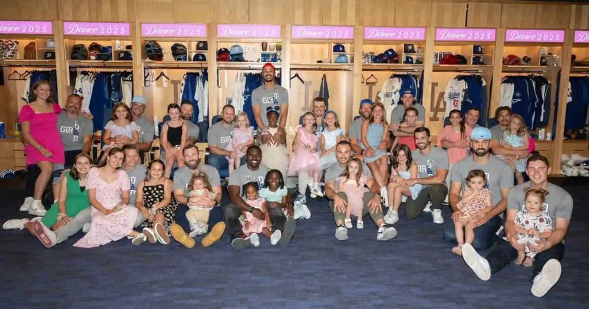 ▲道奇舉辦夢幻「父女舞會」，球員與女兒共舞溫馨滿滿，粉絲敲碗期待大谷翔平未來牽女兒出場。（圖／取自道奇Ｘ）