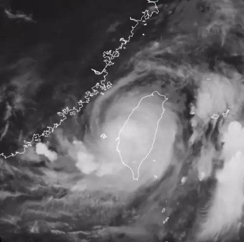 ▲丹娜絲颱風（圖／取自台灣颱風論壇Threads）