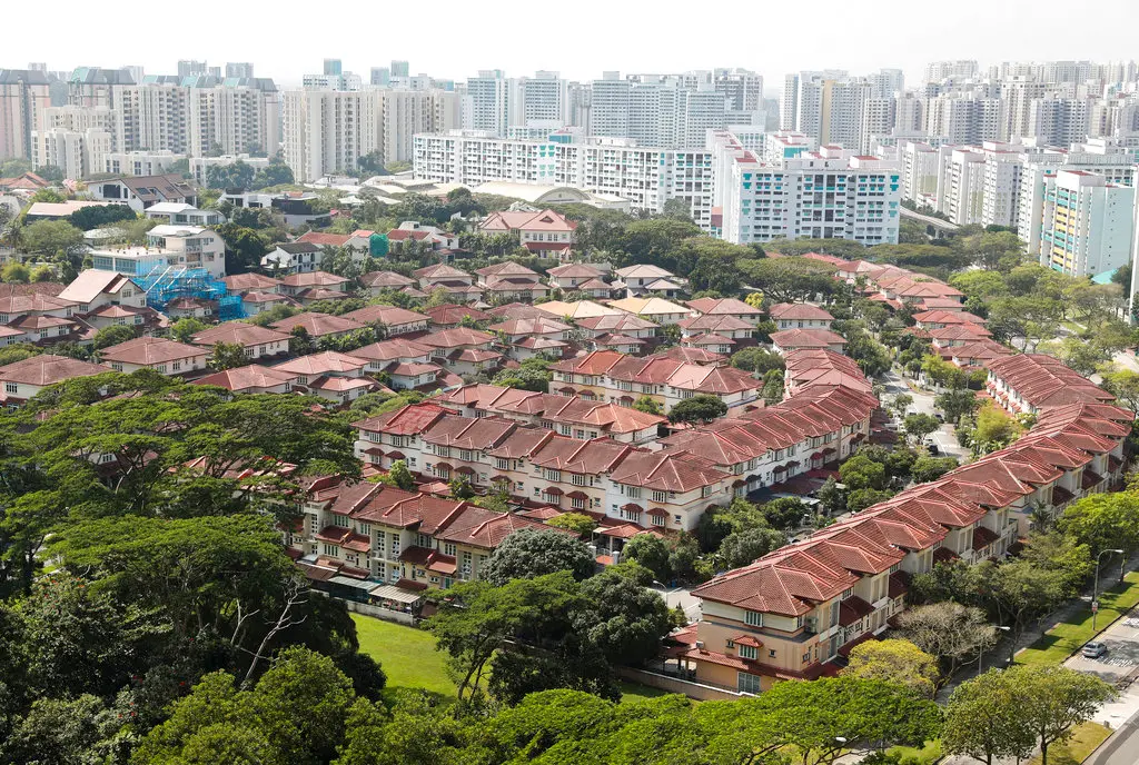 ▲新加坡政府祭出新一波打房政策，衝擊市場信心。（圖／美聯社／達志影像）