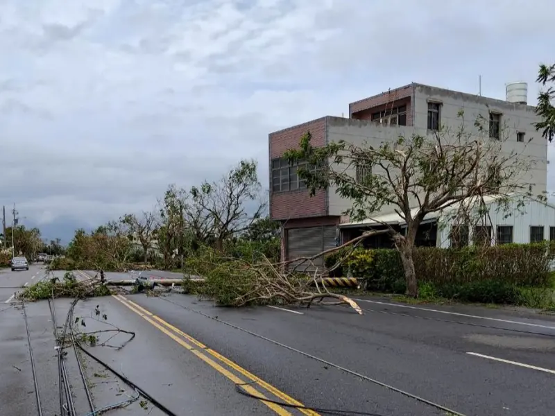 ▲楊柳颱風持續接近台灣，中央氣象署在下午2時30分發布陸上颱風警報。圖為示意圖。（圖／記者黃韻文攝）