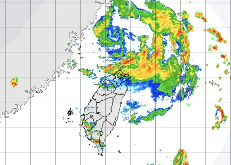 丹娜絲颱風「海陸警解除」！低壓帶補位炸雨　氣象署：雷雨連6天