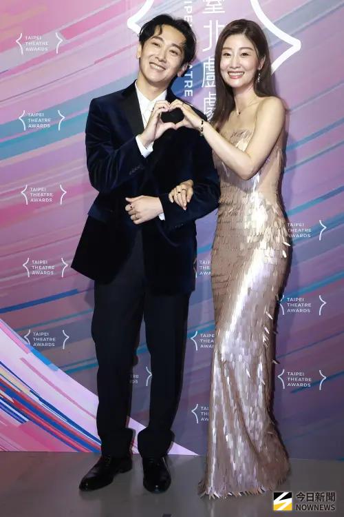▲施名帥、朱芷瑩夫妻一同出席首屆台北戲劇獎。（圖／記者葉政勳攝）