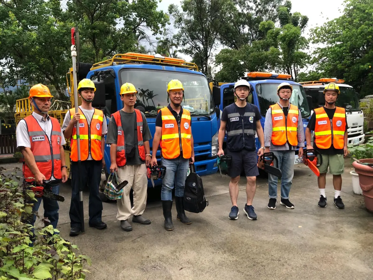 ▲丹娜絲颱風肆虐，台北市長蔣萬安派遣人力支援嘉義市災後復原。（圖／蔣萬安臉書）
