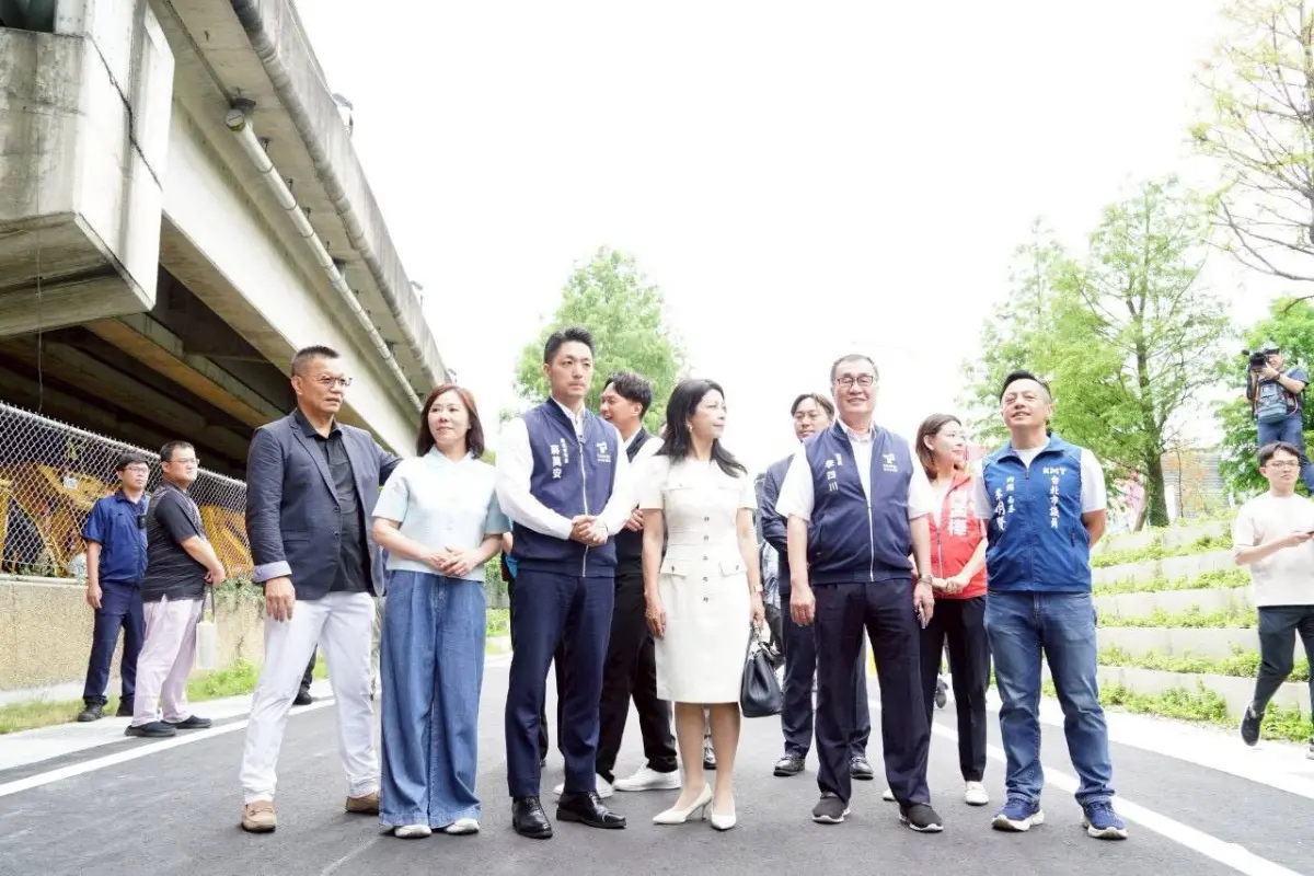 ▲台北市長蔣萬安上午出席「堤頂交流道往北匝道動線改善工程」通車儀式。（圖／北市府提供）