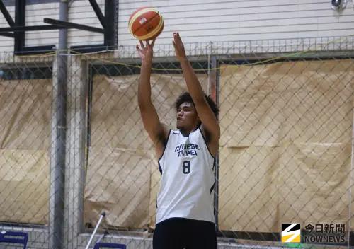 ▲備戰第44屆威廉瓊斯盃,中華藍隊成員賀丹積極投入練球。(圖/記者葉政勳攝 ,2025.07.08) ▲備戰第44屆威廉瓊斯盃,中華藍隊成員賀丹積極投入練球。(圖/記者葉政勳攝 ,2025.07.08)