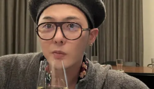 ▲GD的演唱會現場是禁止飲食的，只有水可以進場。（圖／8lo8lo8lowme IG）