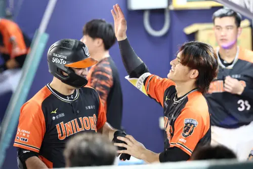 影／林安可全壘打舞蹈太「馬虎」！隊長陳傑憲忍不住吐槽：烏白跳
