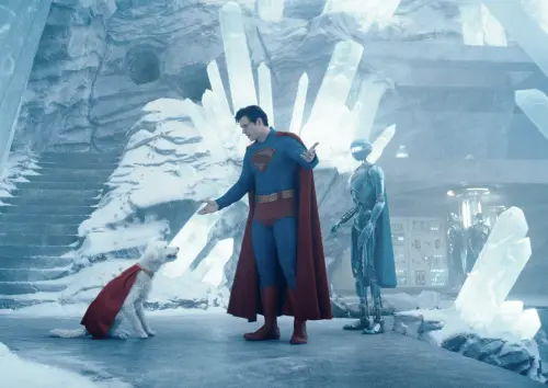 ▲最新版《超人》不是起源故事，和過往的版本有明顯不同的風格。（圖／摘自IMDb）