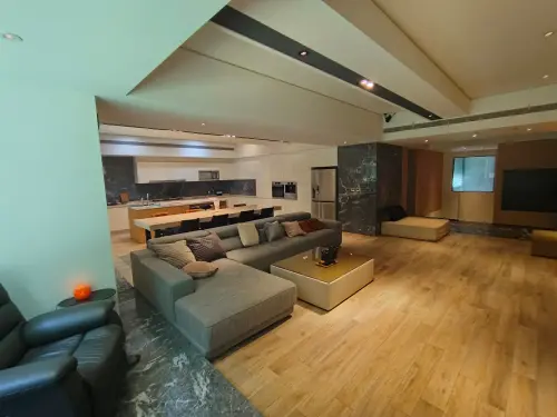 ▲火災後，屋主花1800萬重新裝修，已看不出當初的絲毫痕跡。（圖／我是凶宅！臉書）