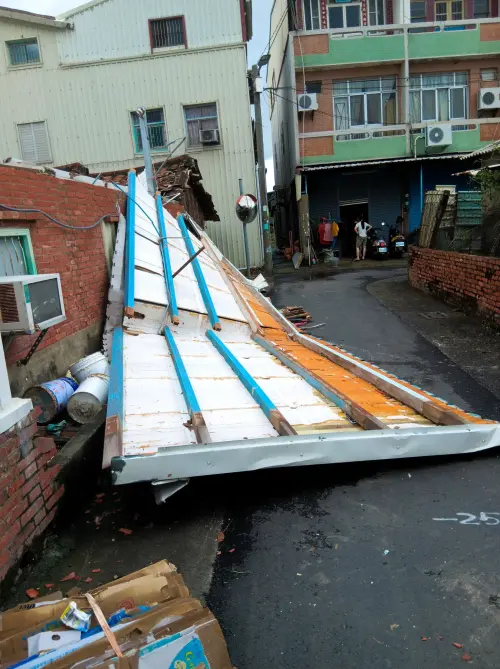 ▲颱風丹娜絲過境，中南部災情慘重。（圖／讀者提供）