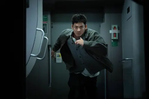 《96分鐘》砸1.6億拍高鐵災難片！宋芸樺暈到快吐、林柏宏濕全身
