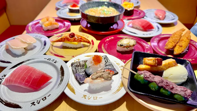 ▲台灣壽司郎七周年創業季第二彈，今爽吃「南方黑鮪魚厚切中腹」增加1.5倍不加價，松葉蟹一貫45元好划算，日本京都老店「森半抹茶」團子甜點、《貝ガラ屋》牡蠣白湯拉麵都首度登台。（圖／記者蕭涵云攝）