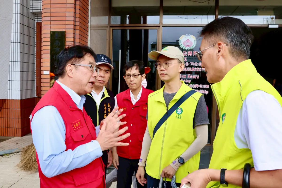 ▲黃偉哲感謝高雄市即時馳援，全力協助台南災後復原。（圖／南市府提供）