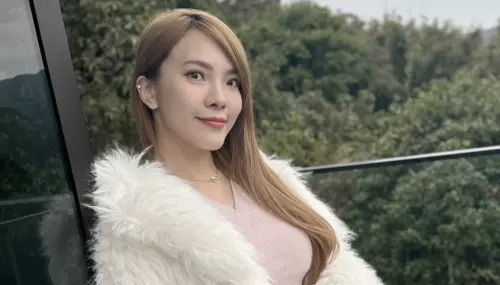 ▲小優近日開拓直播新賽道，只求早日在演藝圈復出。（圖／小優IG）