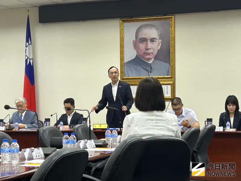 不砍1500億國安預算　朱立倫盼「各退一步」：普發現金1萬一定要