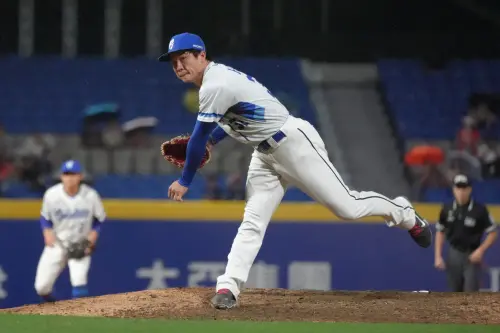 ▲富邦悍將投手賴鴻誠昨日在8局上登板，留下滿壘的局面，最終吞下敗投。（圖／富邦悍將提供）