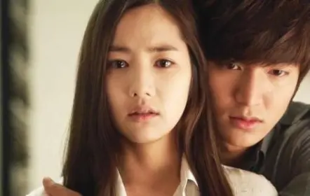 ▲李敏鎬（右）歷任緋聞女友都女神！唯二認愛朴敏英（左）跟她　還曾疑似遭兵變。（圖／翻攝自城市獵人）